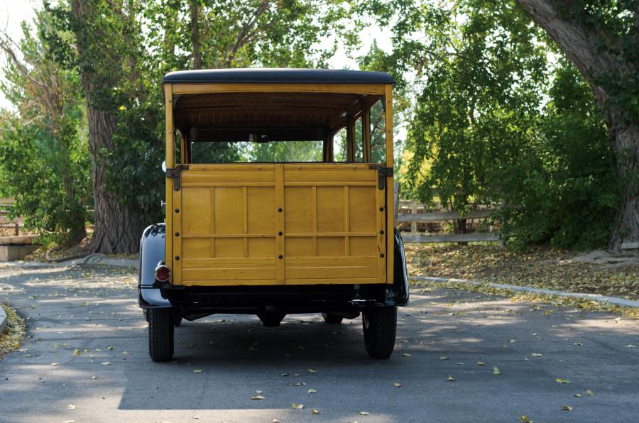  Ford V8 DeLuxe Station Wagon 1933 года  (фото 7 из 47)